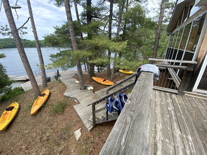 Cottages (Canada, Val des Monts, Quebec)