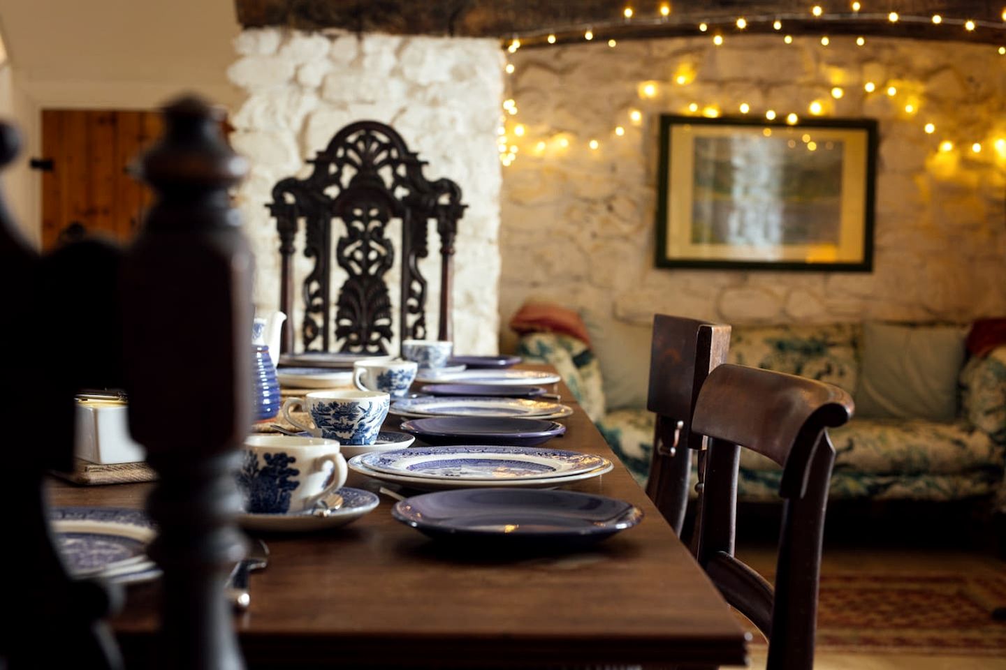 Charming Luxurious Cottage with Spectacular Interior and Beautiful Countryside Views in UK