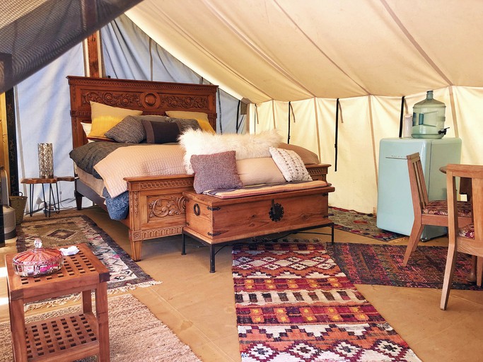 Safari Tents (Pescadero, California, United States)