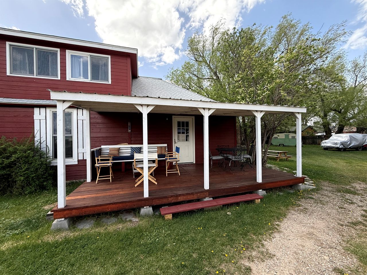 Charming Montana Bungalow with Madison River Views, Steps from Main Street in Ennis, MT