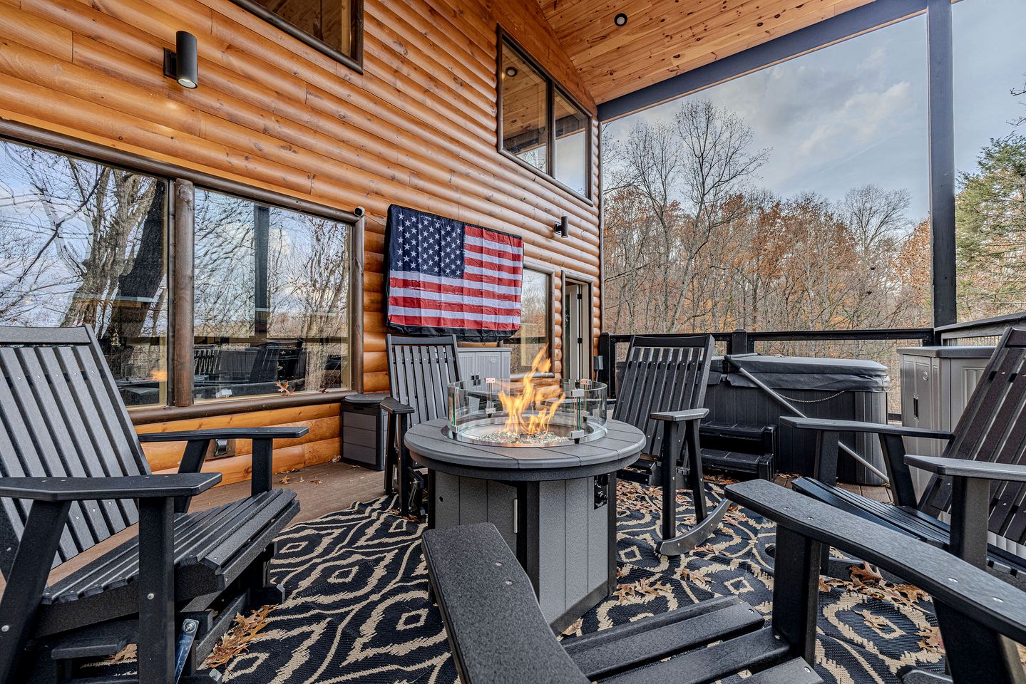 Charming Mountain Cabin with Hot Tub & Game Loft near Pigeon Forge, Tennessee