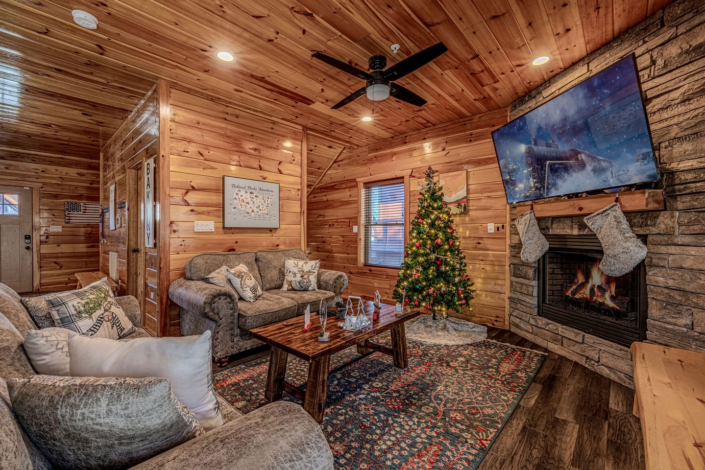 Cabins (United States of America, Gatlinburg, Tennessee)