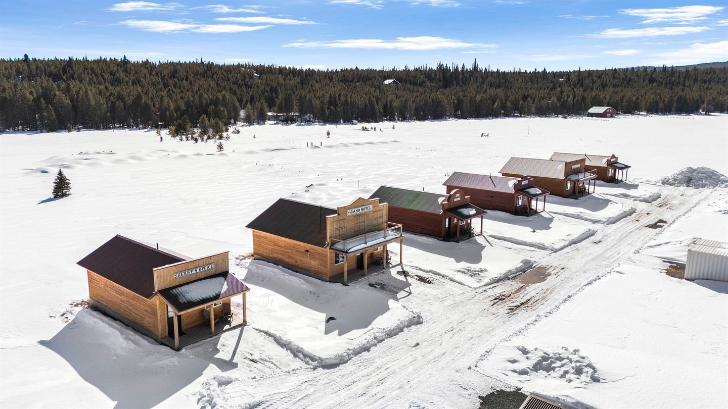 Charming Old West Cabin with Great Countryside Sights in Island Park, Idaho