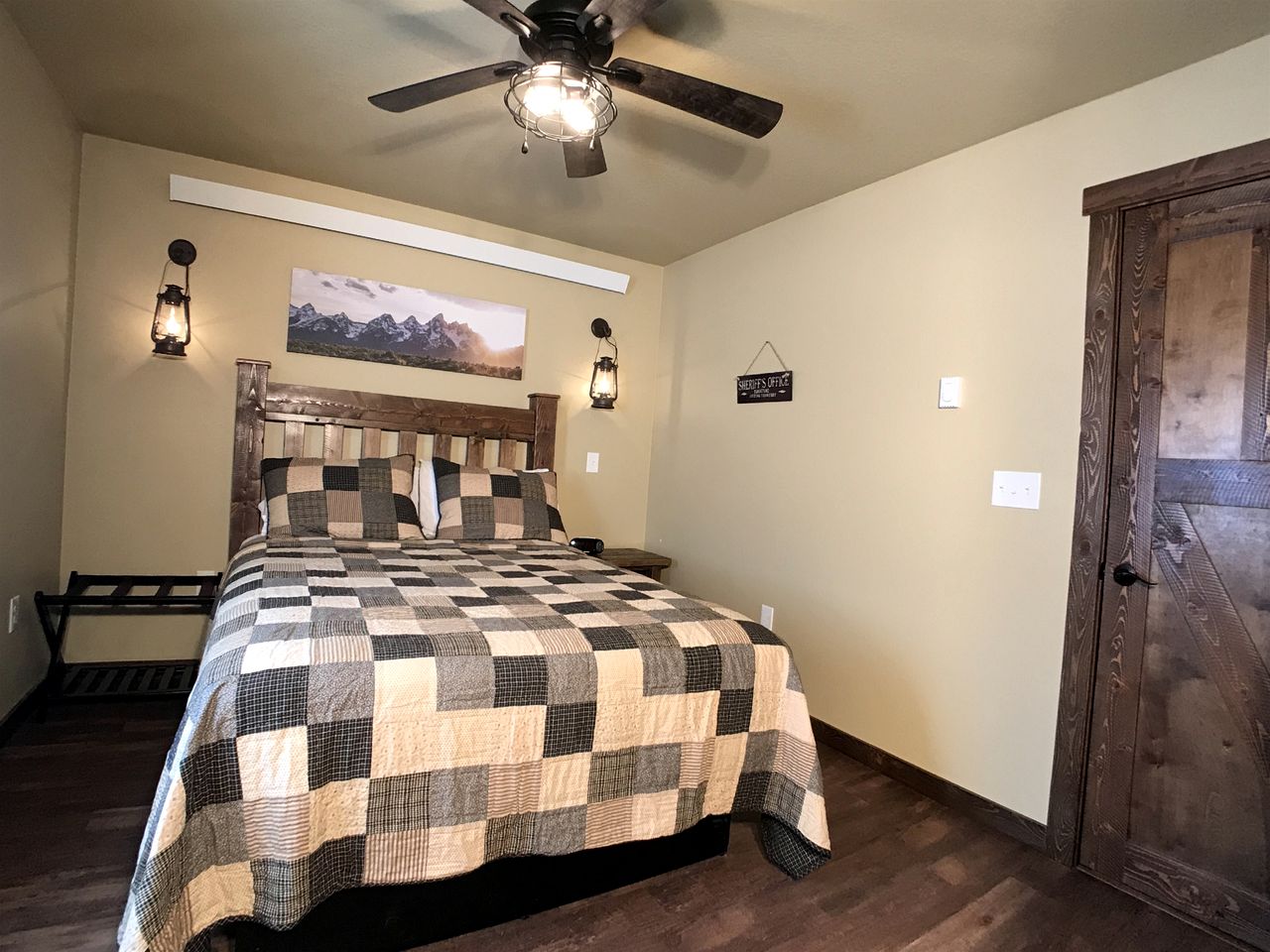 Charming Old West Cabin with Great Countryside Sights in Island Park, Idaho