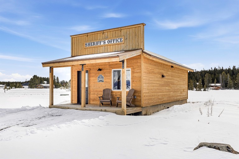 Cabins (United States of America, Island Park, Idaho)