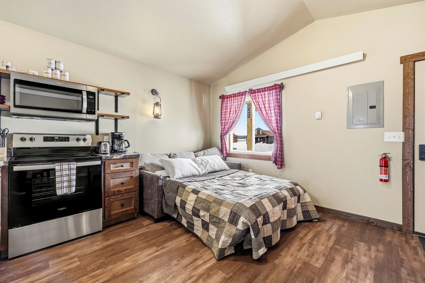 Charming Old West Cabin with Great Countryside Sights in Island Park, Idaho