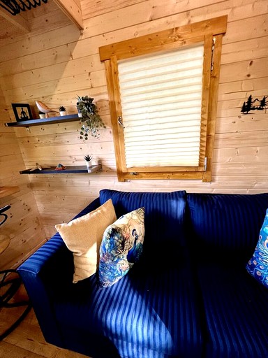 Vacation Rentals (Canada, --, --)