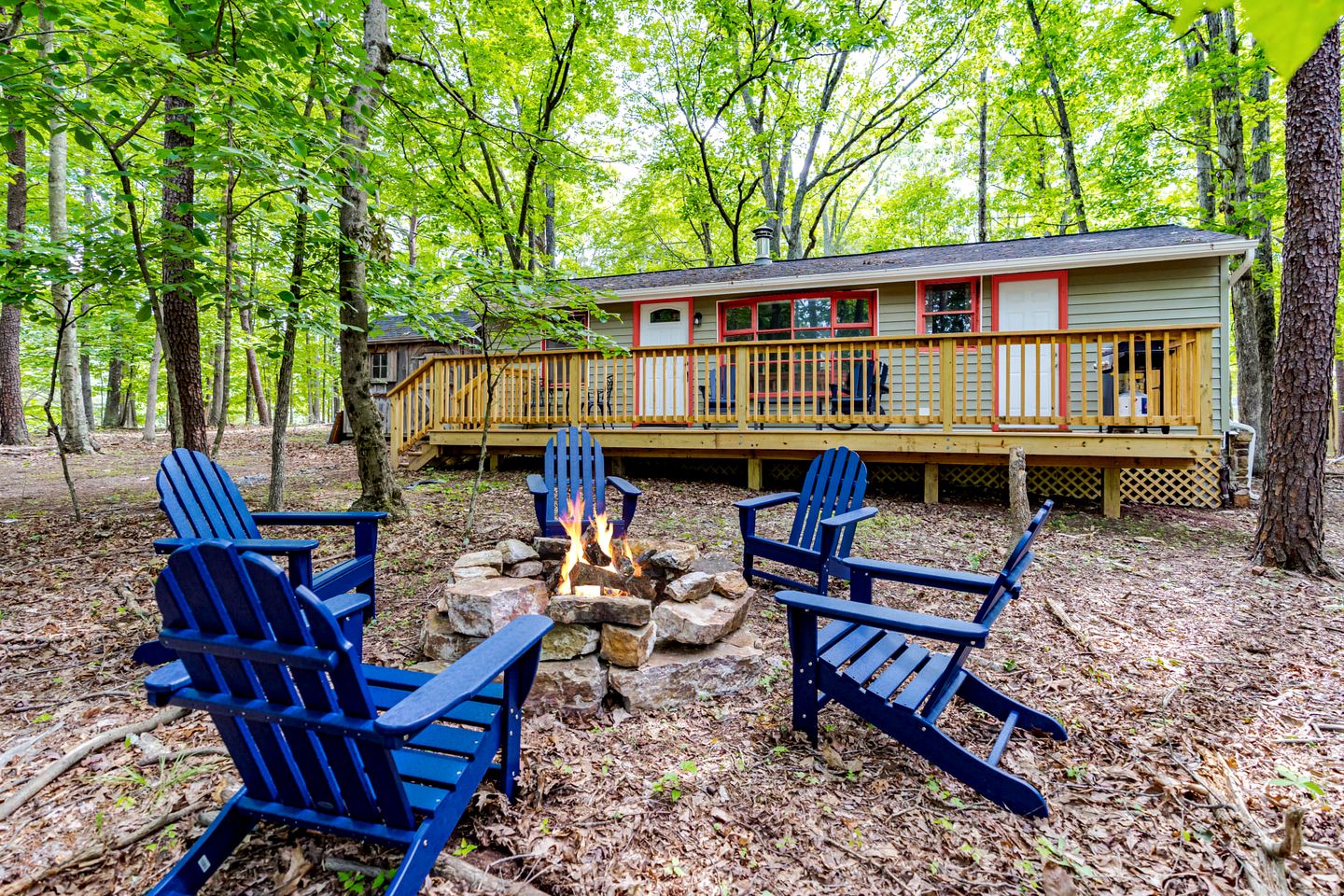 Charming Dog-Friendly Cabin with Hot Tub and Fire Pit - Pond Access Makes This the Perfect Cabin for Your Fishing Getaway in Berkeley Springs, WV