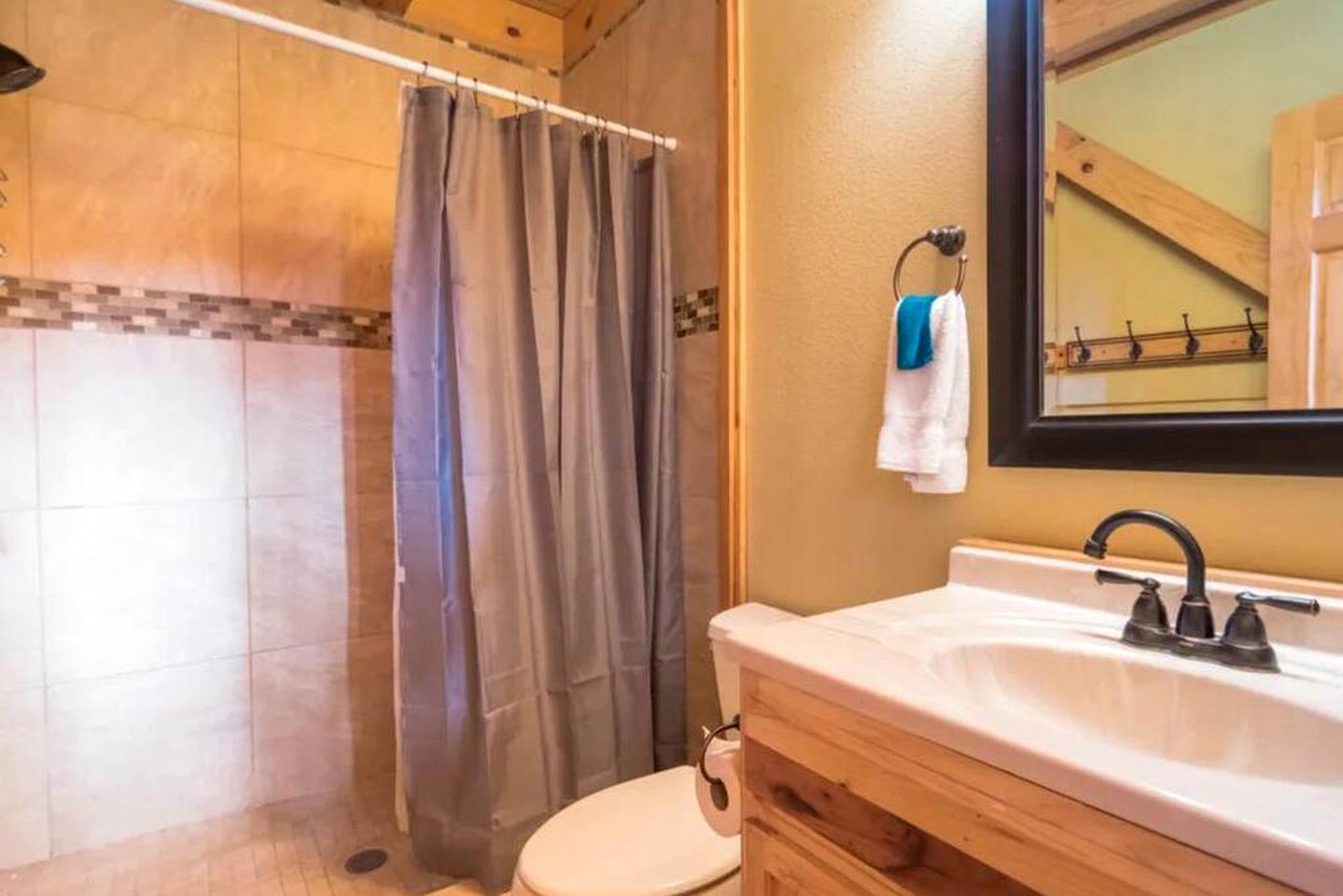 Charming Pet-Friendly Cabin with Access to Guadalupe River for Dreamy Texas Vacations