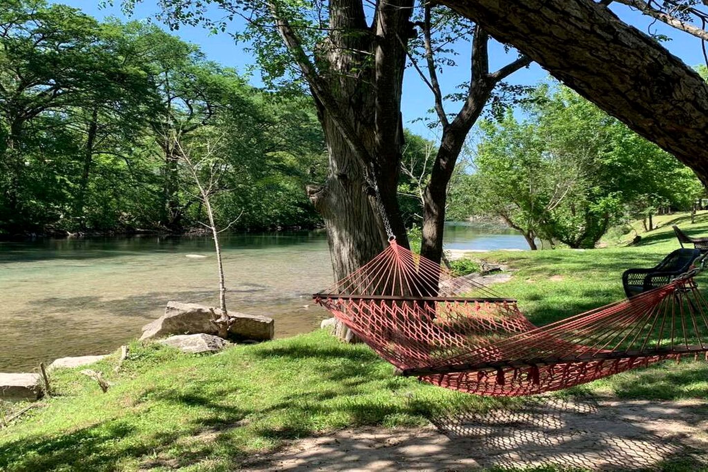 Charming Pet-Friendly Cabin with Access to Guadalupe River for Dreamy Texas Vacations