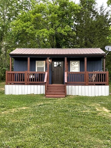 Cabins (United States of America, Eva, Tennessee)