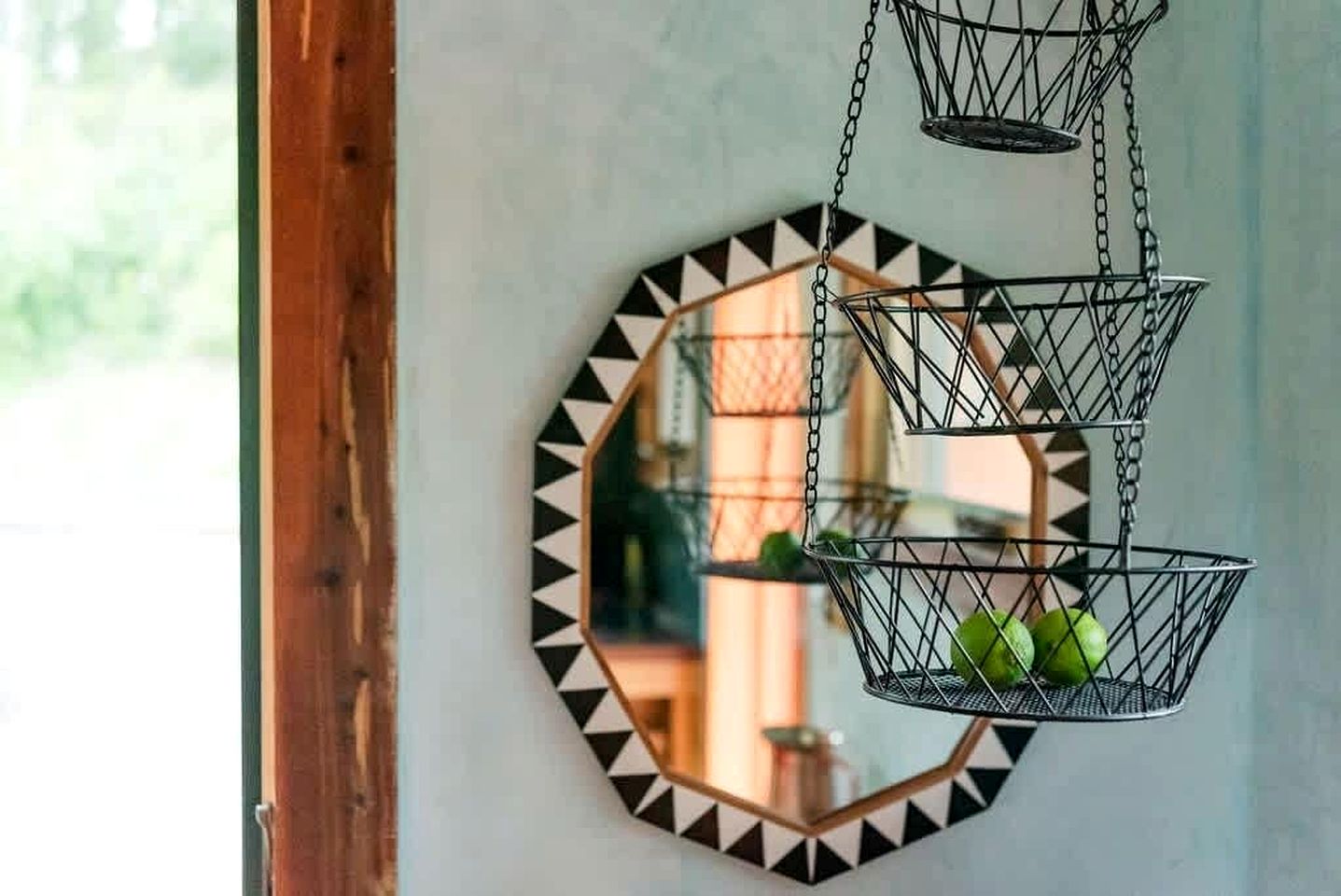 Charming Pet-Friendly Cabin with Stunning Mountain Views in Chattanooga, Tennessee