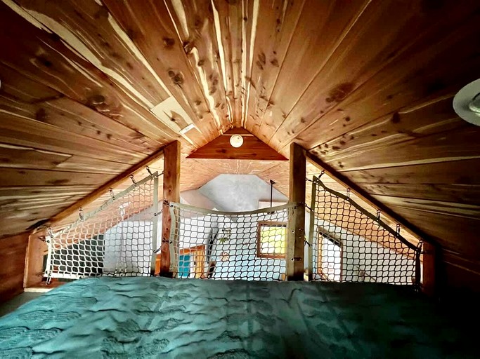 Cabins (United States of America, Chattanooga, Tennessee)