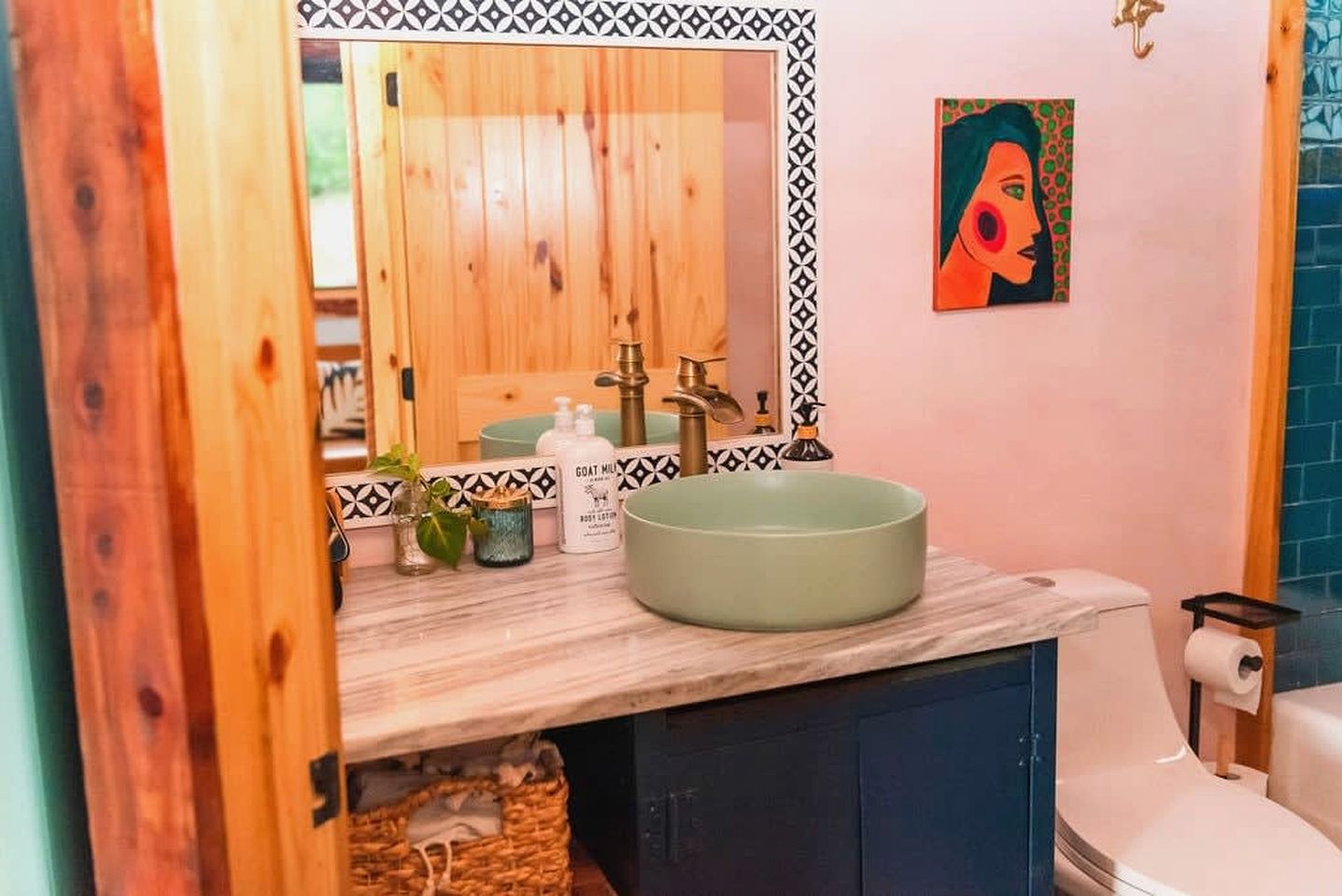 Charming Pet-Friendly Cabin with Stunning Mountain Views in Chattanooga, Tennessee