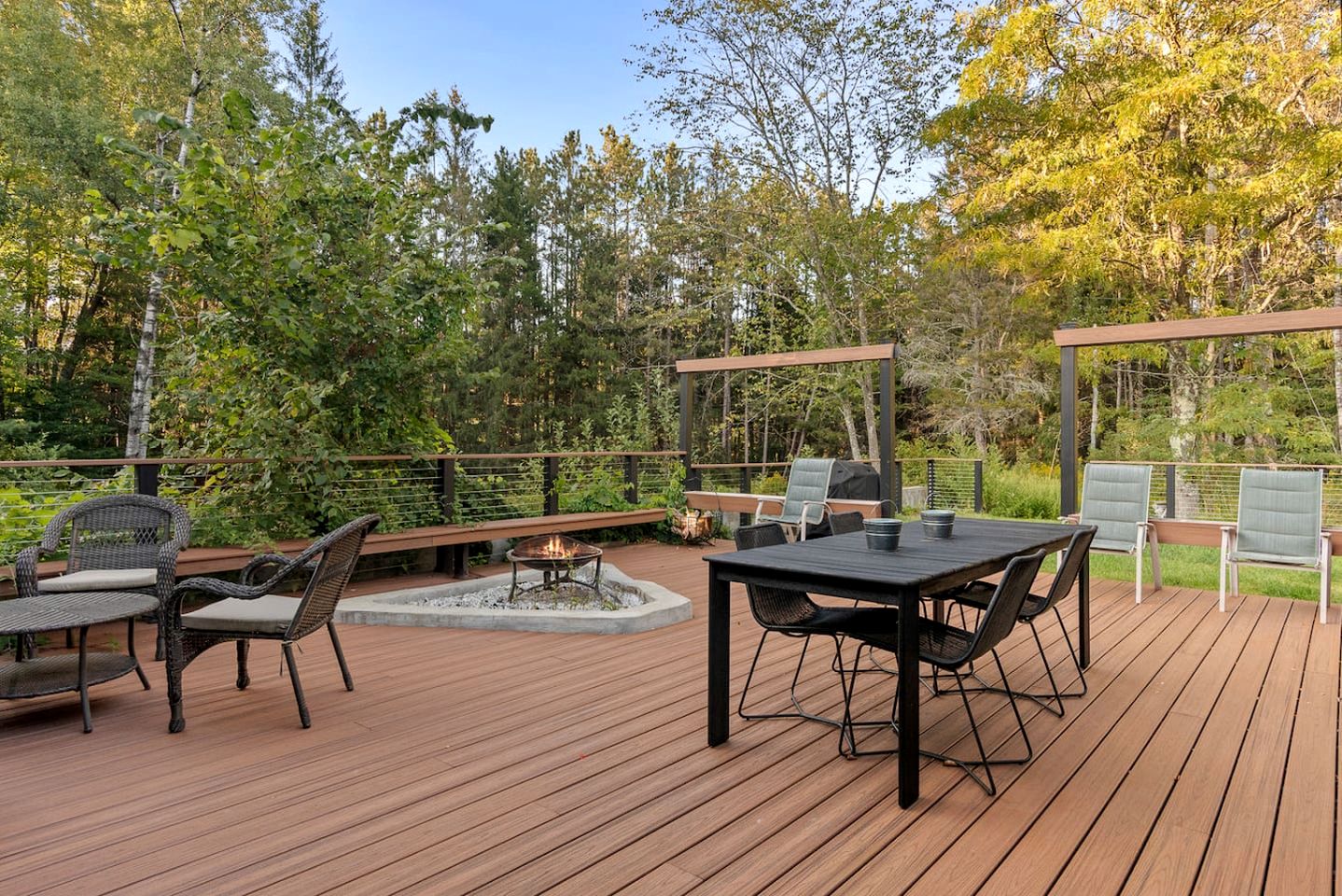 Charming Pet-Friendly Getaway with Deck & Nature Views in East Meredith, New York