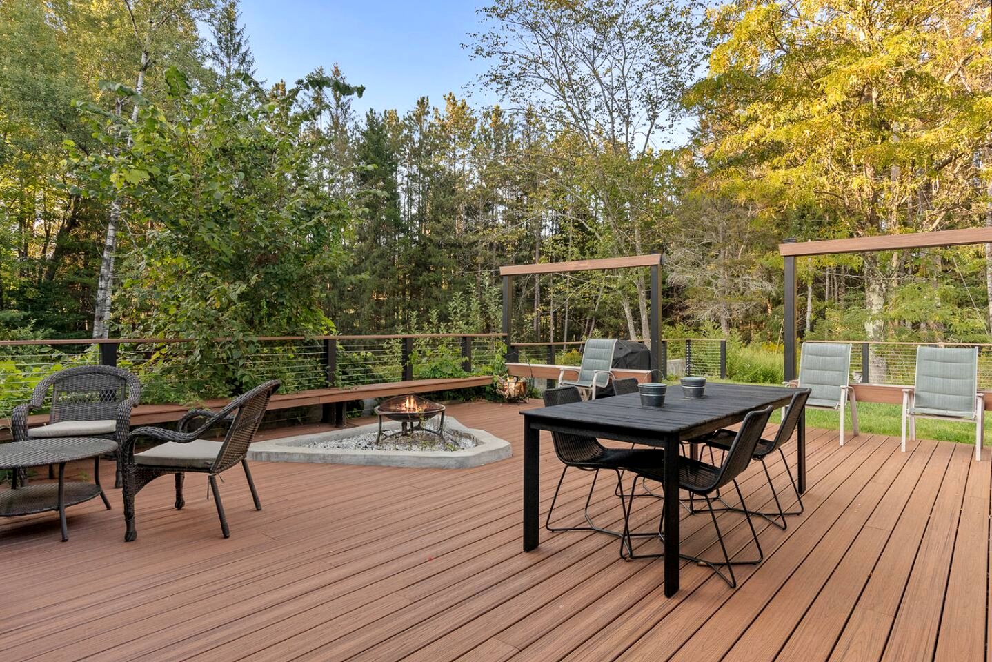 Charming Pet-Friendly Getaway with Deck & Nature Views in East Meredith, New York