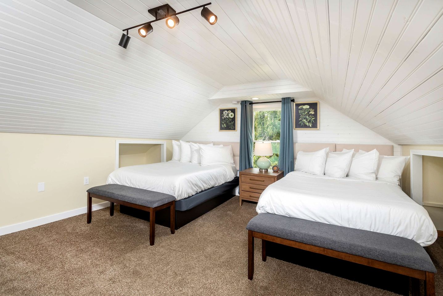 Exotic Mountain Hideaway Suite with Timeless Charm near Shenandoah National Park Virginia
