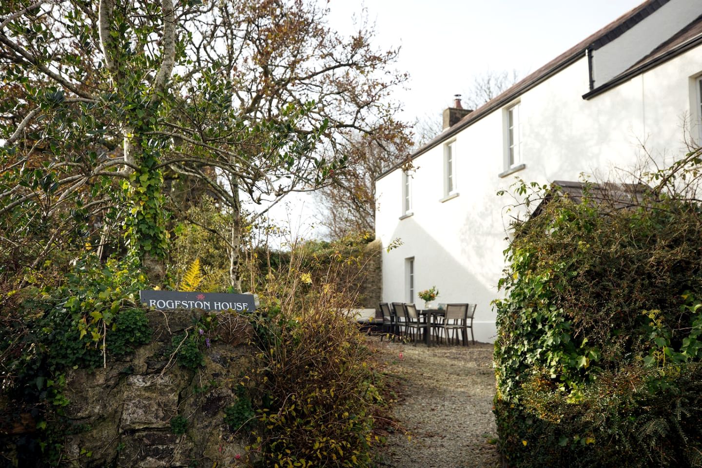 Charming Renovated Farmhouse with Billiard Room & Annex near Pembrokeshire Coast, Wales