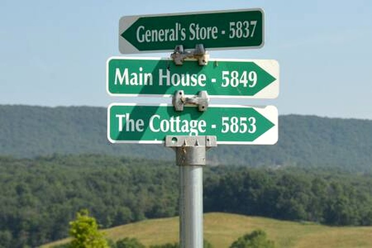 Cottages (United States of America, Pulaski County, Virginia)