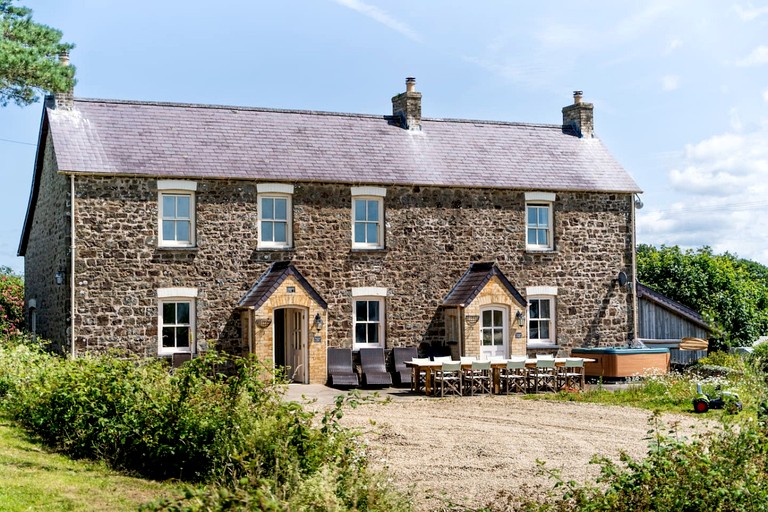 Cottages (United Kingdom, Clynderwen, Wales)