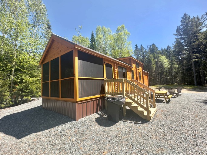 Cabins (United States of America, Steuben, Maine)