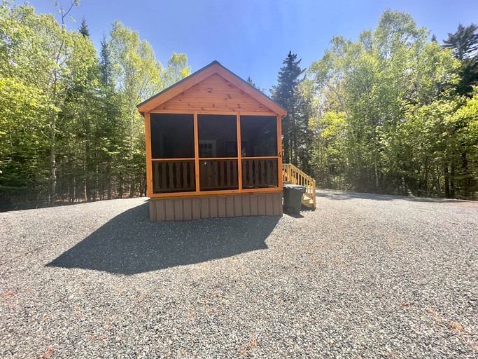 Cabins (United States of America, Steuben, Maine)