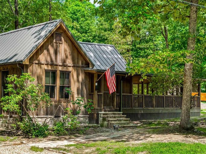 Cabins (United States of America, Mentone, Alabama)