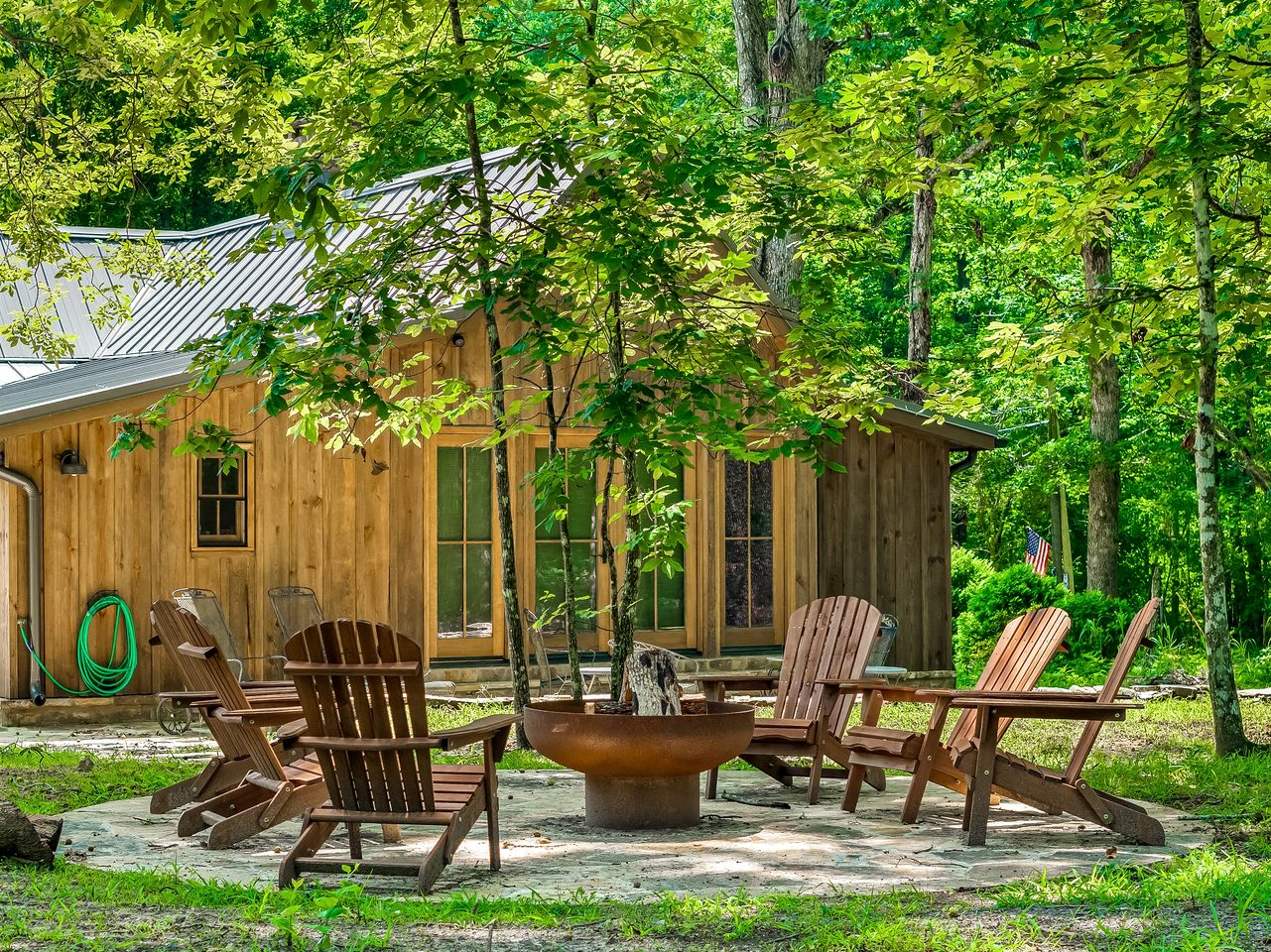 Charming Spacious Cabin with Fire Pit and BBQ in Mentone, Alabama