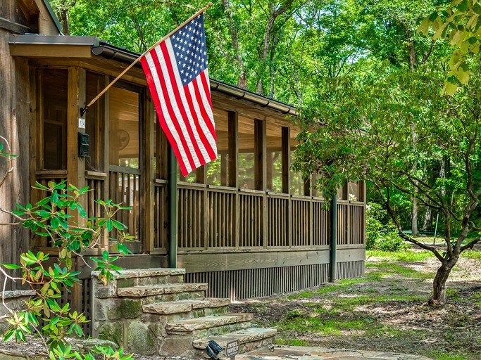 Cabins (United States of America, Mentone, Alabama)