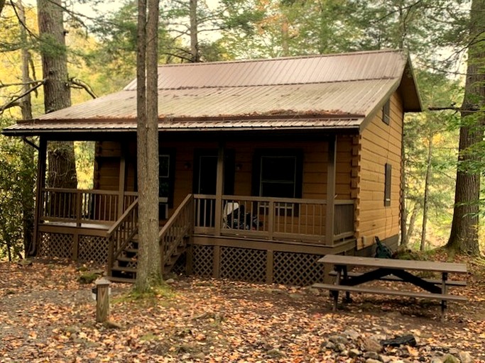 Cabins (United States of America, Monterville, West Virginia)