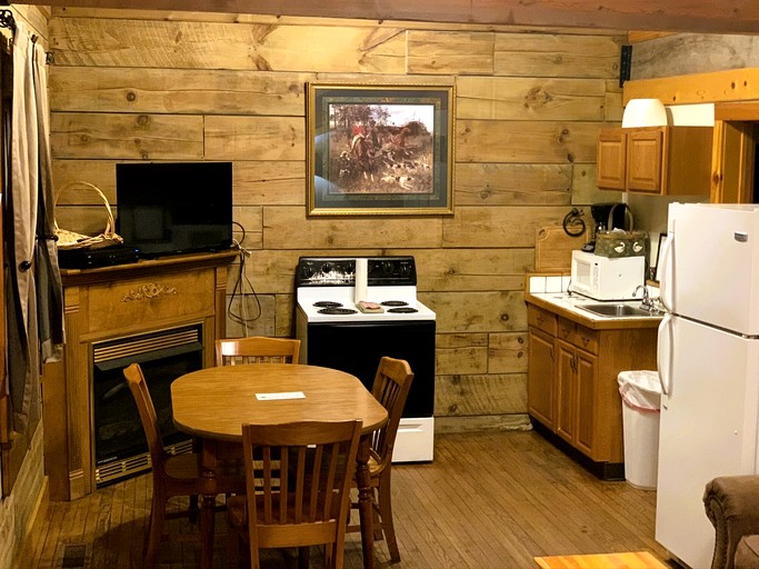 Cabins (United States of America, Monterville, West Virginia)