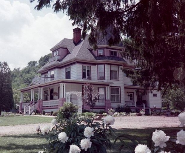 The Gallets House B&B, Nature Lodges 42712, Allegany, United States of