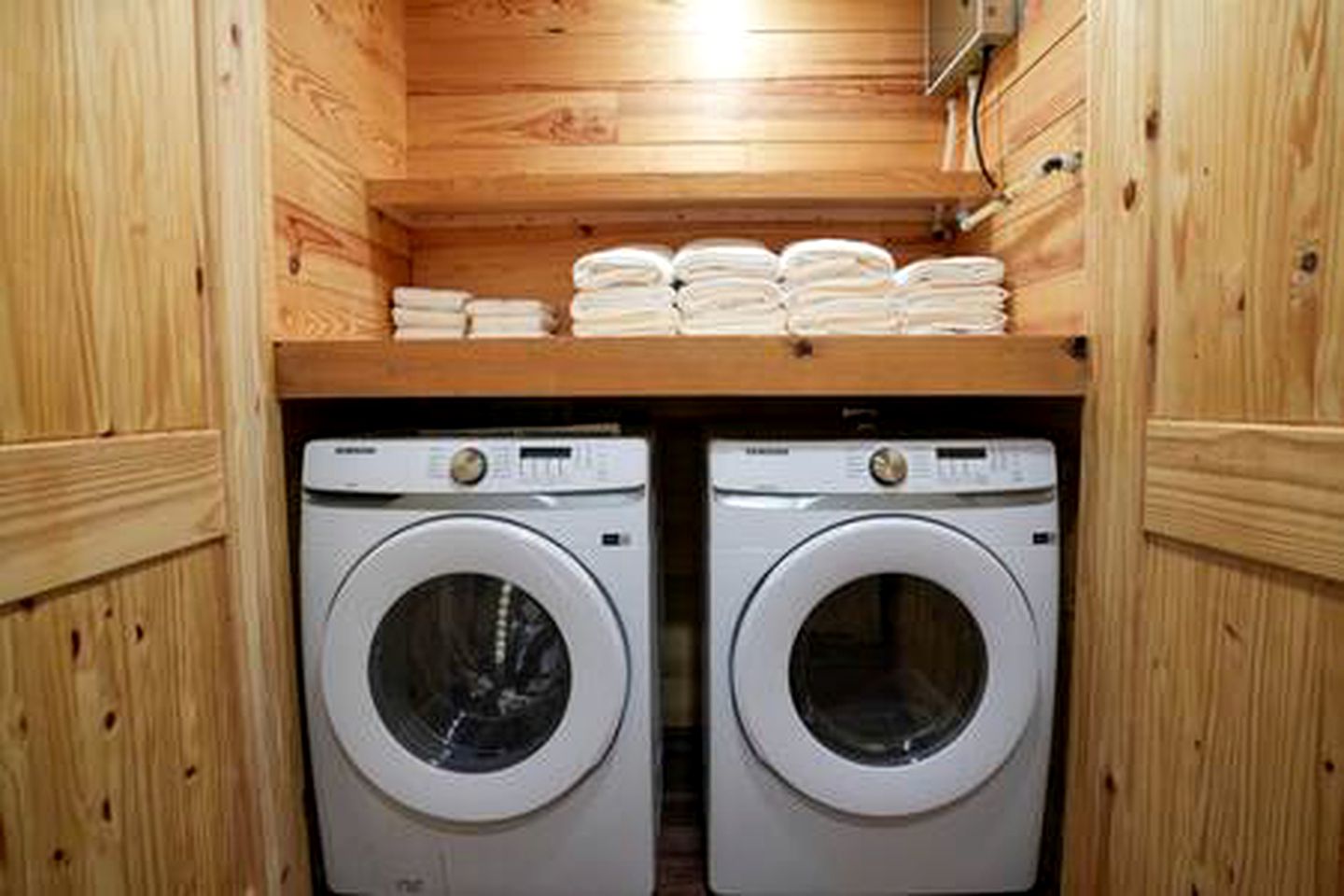 Charming Texas Retreat in this Pet-Friendly Cabin near Waco