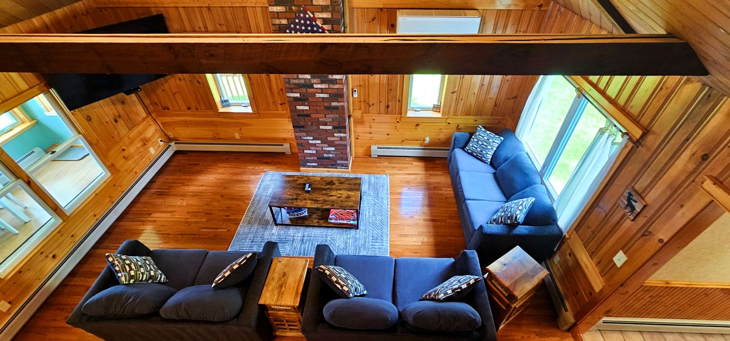 Vivid Lakefront Cottage Paradise Near Big Wood Lake, Maine