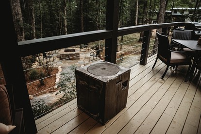 Leprechaun Lodge at The Retreat at Deer Lick Falls in Tennessee photo 3