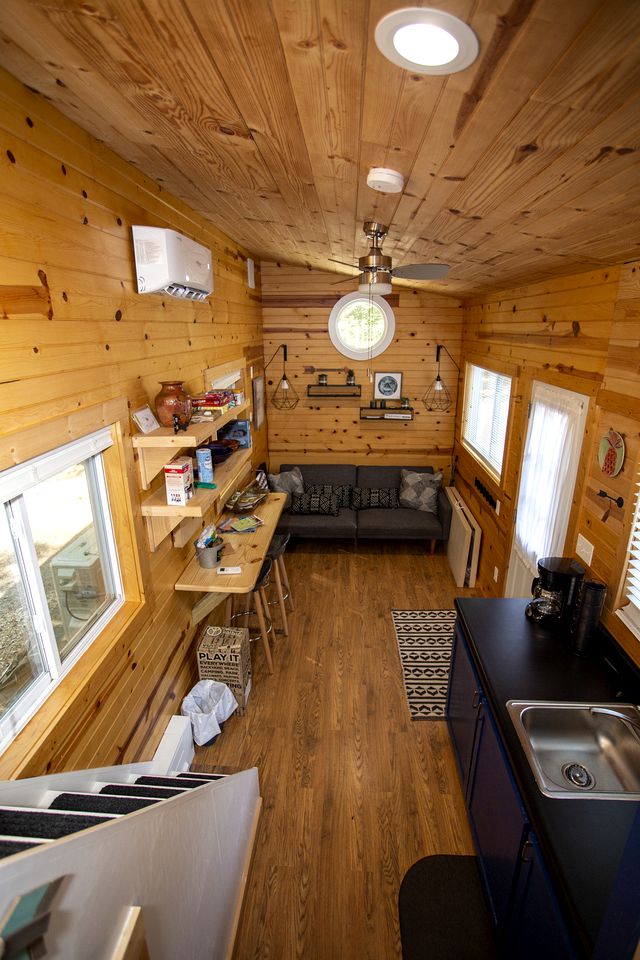 Charming Tiny Cabin for Romantic Weekends Away in North Carolina