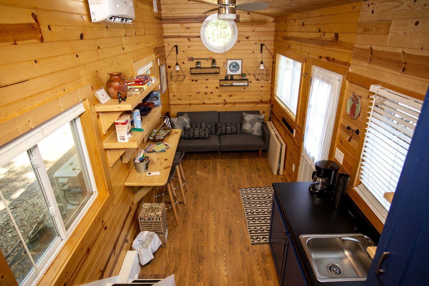 Charming Tiny Cabin for Romantic Weekends Away in North Carolina