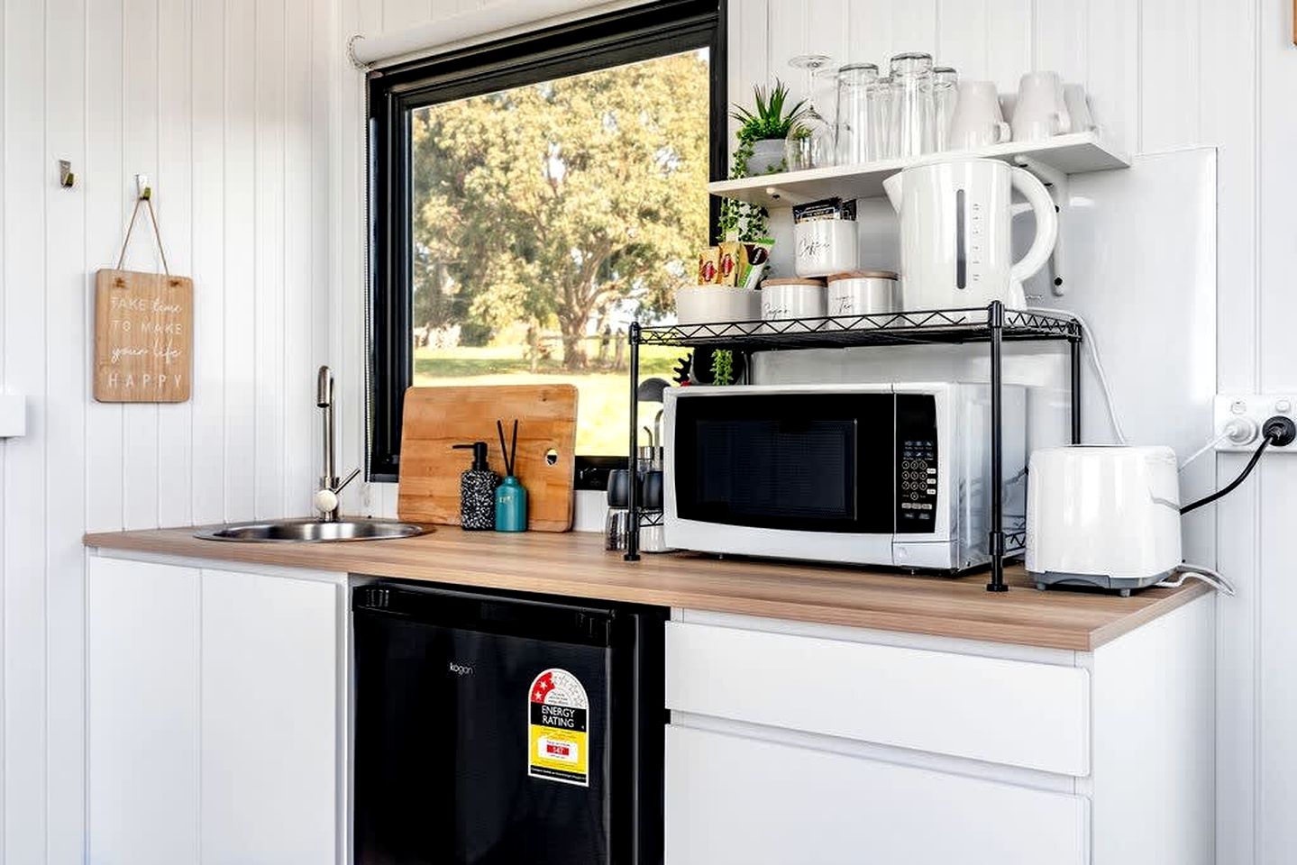 Charming Tiny Home for a Nature Escape in the Golden Plains Shire near Ballarat, Victoria