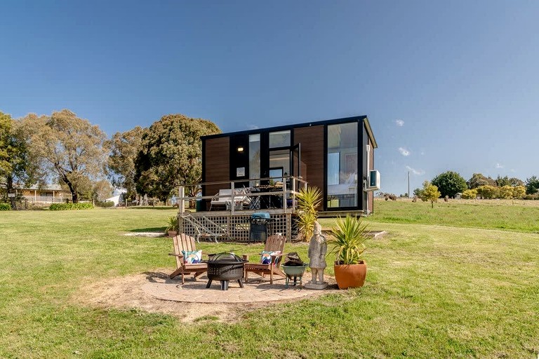 Tiny Houses (Australia, Ross Creek, Victoria)
