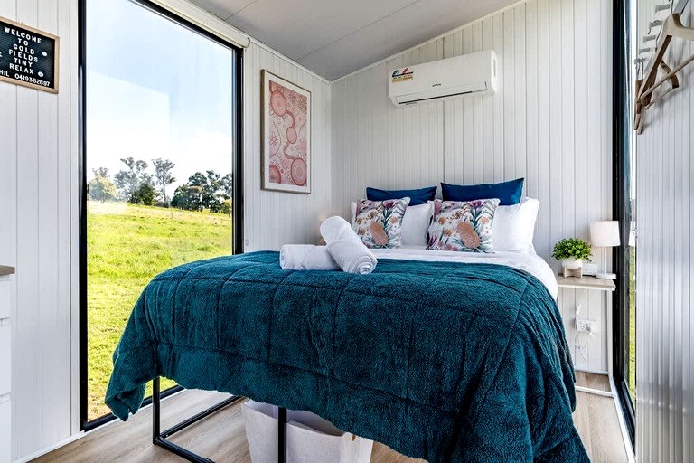 Tiny Houses (Australia, Ross Creek, Victoria)