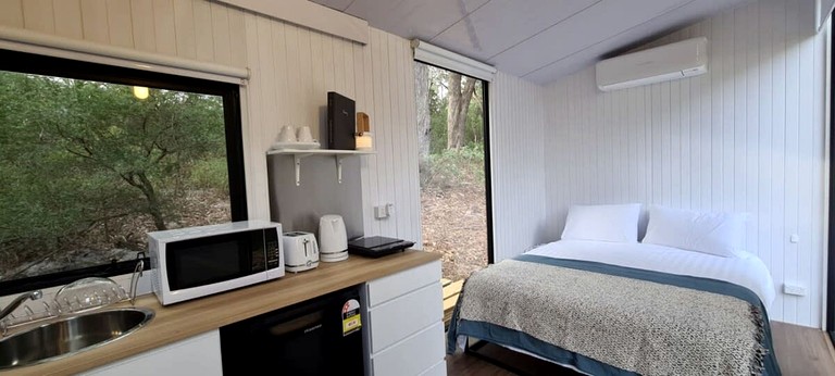 Tiny Houses (Australia, Bobs Farm, New South Wales)