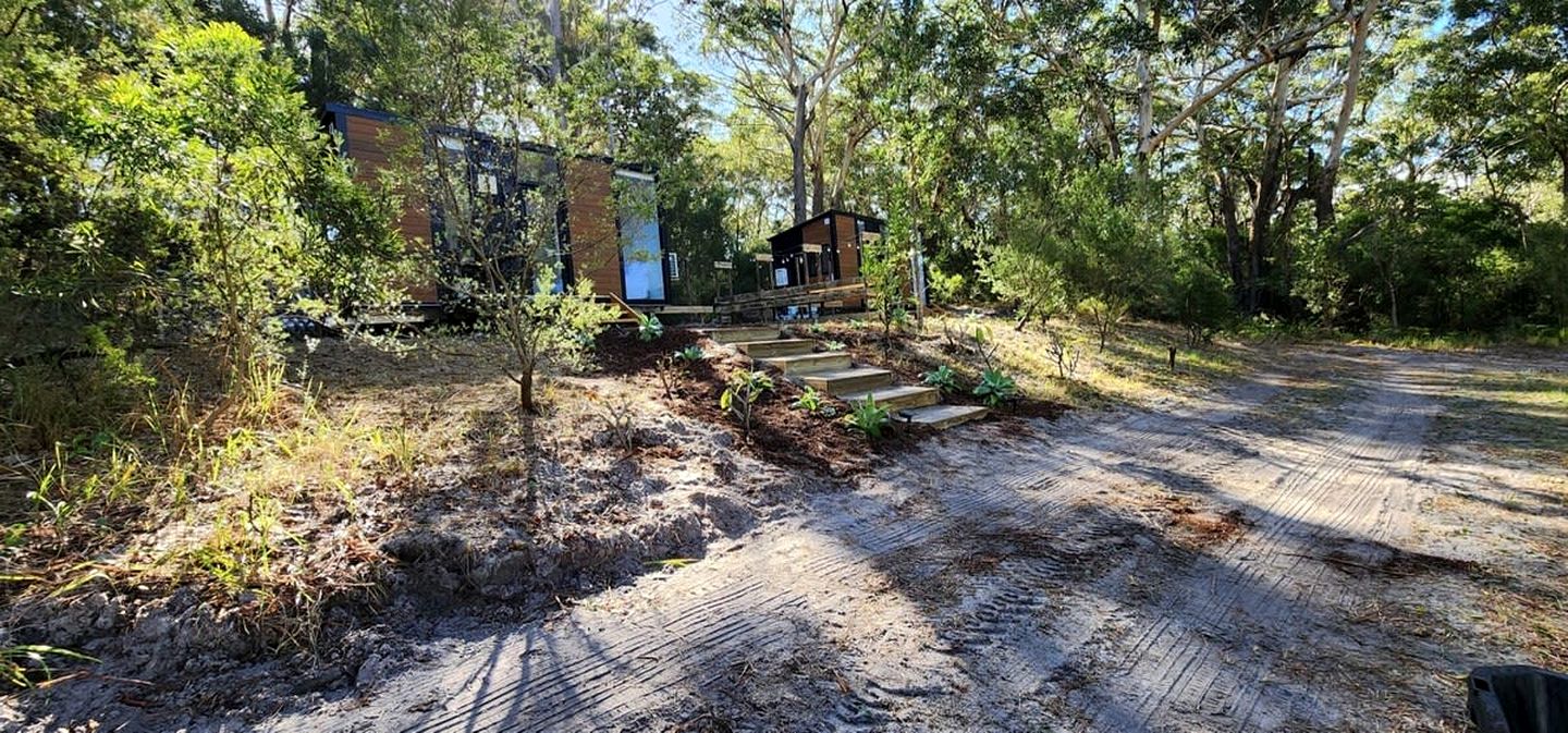 Charming Tiny House with Amazing Vineyard and Landscape Views in New South Wales, Australia