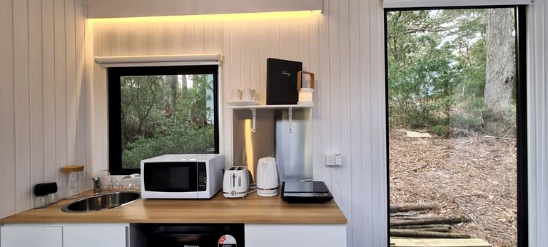 Tiny Houses (Australia, Bobs Farm, New South Wales)