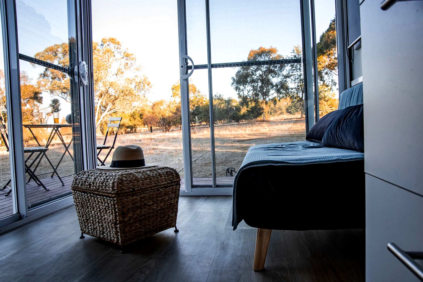Charming Tiny House Overlooking the Table Top Mountains and Surrounded by Nature in Jindera, New South Wales