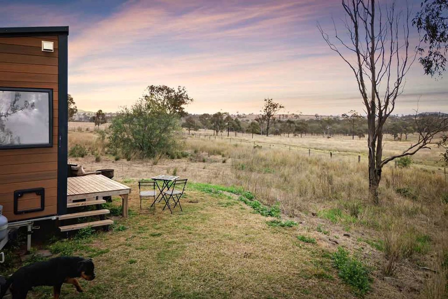 Charming Tiny House with Panoramic Views of the Valley in Queensland, Australia