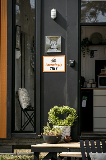 Tiny Houses (Australia, Springmount, Victoria)