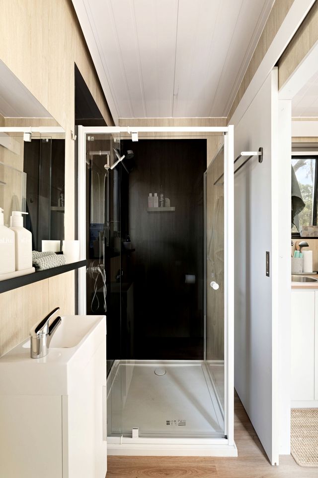 Charmingly Tiny House in Springmount, Victoria