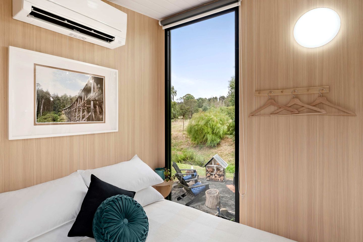 Charming Tiny House Retreat with Farm Animals near Mt Baw Baw in Neerim South, Victoria