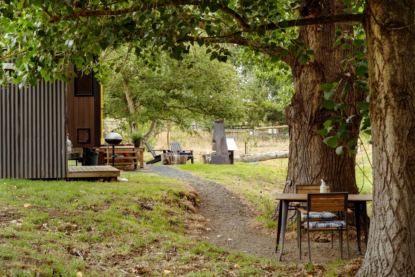 Charming Tiny House Retreat with Farm Animals near Mt Baw Baw in Neerim South, Victoria