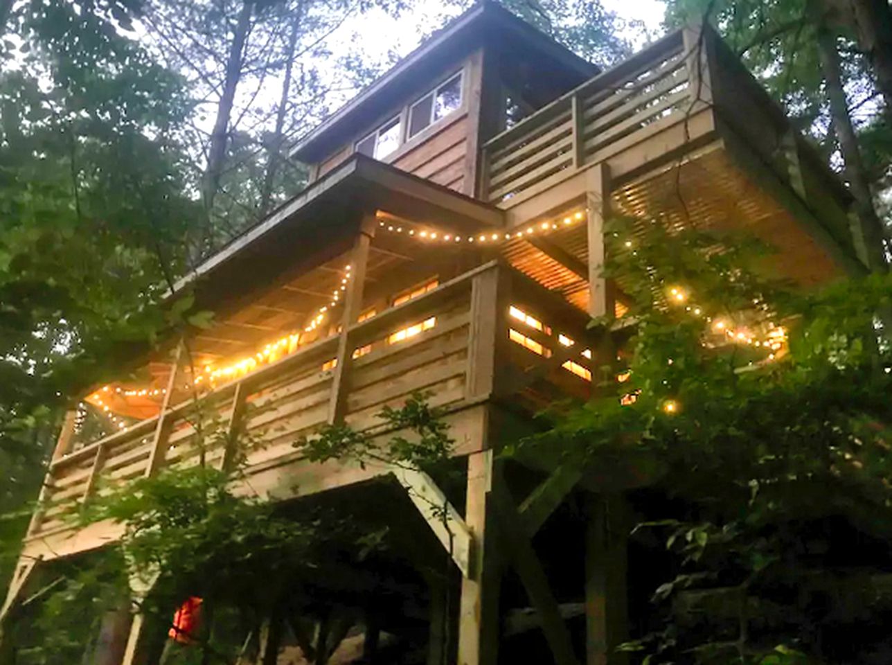 Charming Tree House with a Hot Tub in Chattahoochee National Forest, Georgia